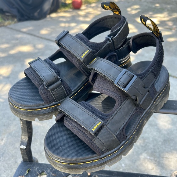 Doc Martin Forster Unisex Sandals - Picture 5 of 5